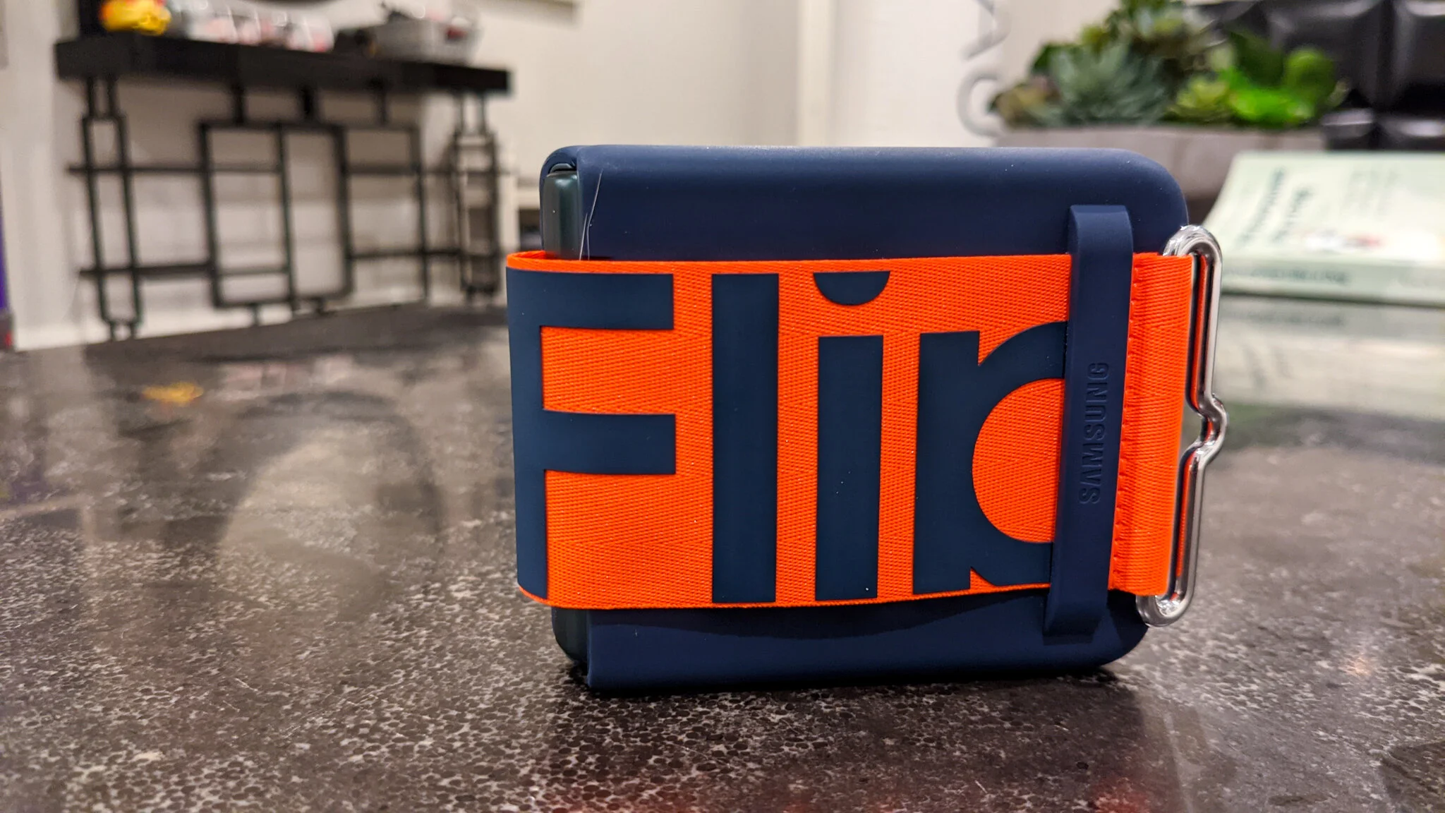 Hands On with the Samsung Galaxy Z Flip 3 5G — Sypnotix